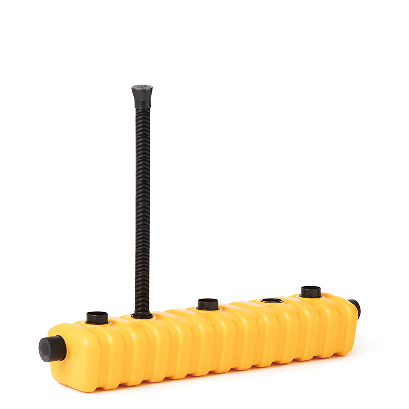 A Mona Plant Sipper linkable tank sub-irrigation system